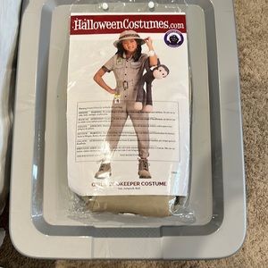 Girl, zookeeper costume size small